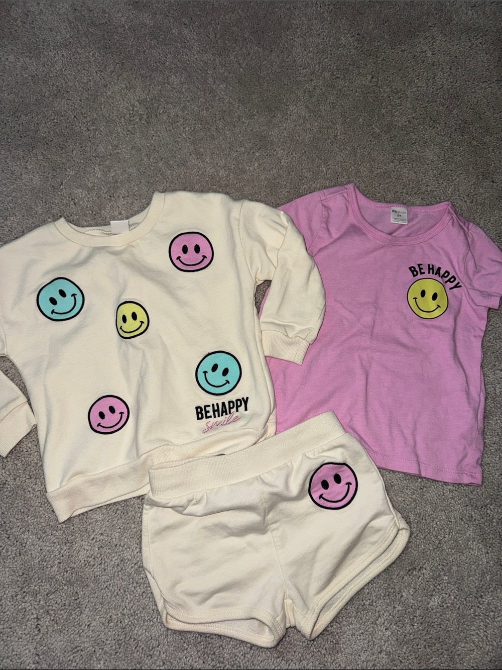 Kids 'Be Happy' Smile Face Pajama Set - Cream & Pink